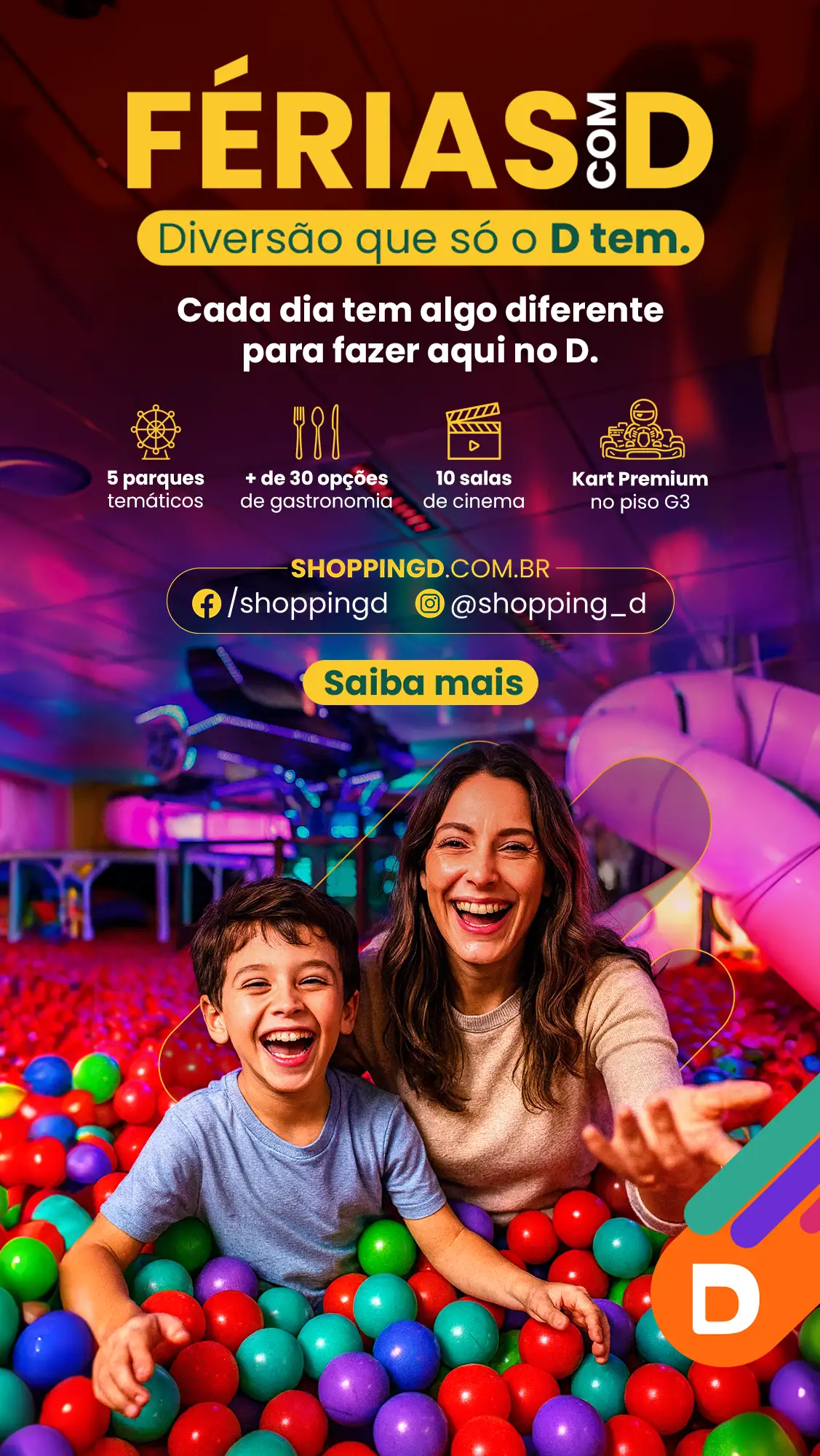 Mãe e criança se divertindo em atração infantil no Shopping D durante as férias no Shopping D. - Shopping D